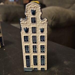 KLM Delft Blue and White Ceramic Building Figurine Collectable # 56